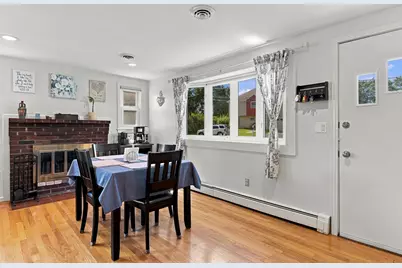 11 Marlboro Rd, Woburn, MA 01801 - Photo 11