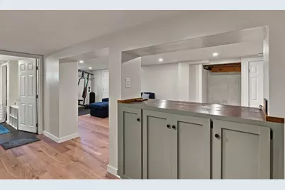 11 Marlboro Rd, Woburn, MA 01801 - Photo 21