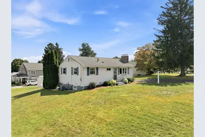 11 Marlboro Rd, Woburn, MA 01801 - Photo 29
