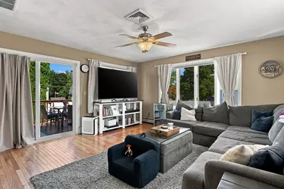 11 Marlboro Rd, Woburn, MA 01801 - Photo 3