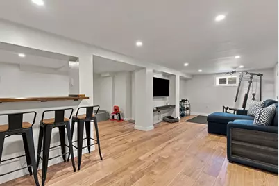 11 Marlboro Rd, Woburn, MA 01801 - Photo 19