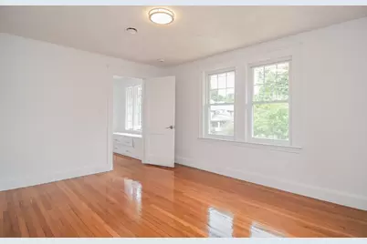 19 Stoneleigh Rd, Watertown, MA 02472 - Photo 23