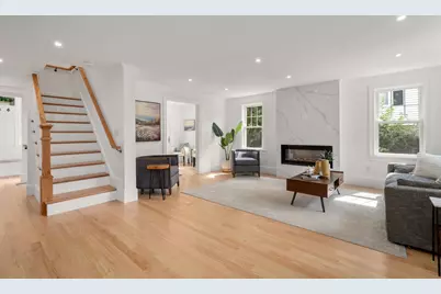46 Myrtle St, Newton, MA 02465 - Photo 3