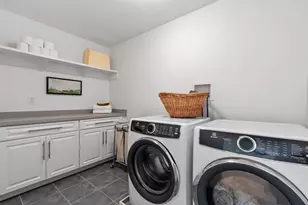 284 Elsinore St, Concord, MA 01742 - Photo 21