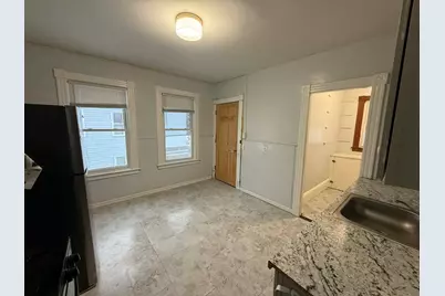190 Oak #2nd Fl, Springfield, MA 01151 - Photo 3