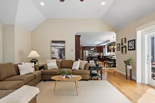 48 Robinson Dr, Bedford, MA 01730 - Photo 3
