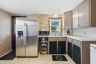 100 Lang St, Springfield, MA 01104 - Photo 11