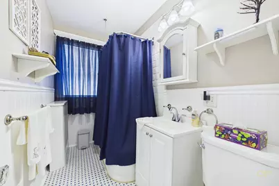 65 Milton St, New Bedford, MA 02740 - Photo 15