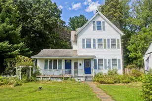 137 Sheridan St, Chicopee, MA 01020 - Photo 1