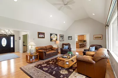 30 Hampden Ave, Burlington, MA 01803 - Photo 15