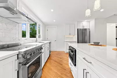 121 Elm St, North Reading, MA 01864 - Photo 17