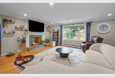39 Rolling Acres, Cumberland, RI 02864 - Photo 5