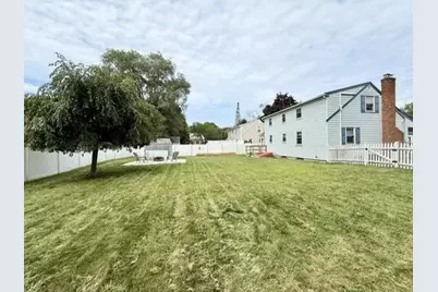 1 New York Ave, Blackstone, MA 01504 - Photo 3