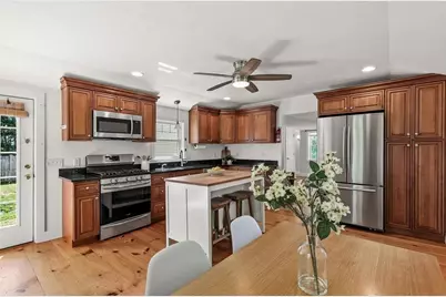 44 Exchange St, Holliston, MA 01746 - Photo 13