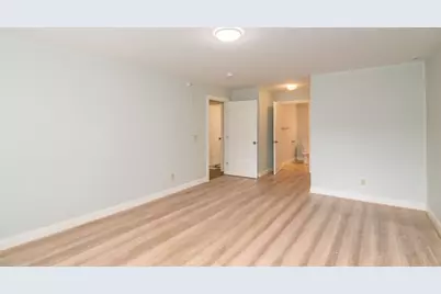 24 Myers Farm Ln #24, Greenfield, MA 01301 - Photo 9