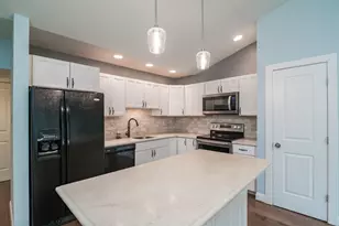 24 Myers Farm Ln, Greenfield, MA 01301 - Photo 1