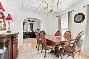 27 Elm St, Ludlow, MA 01056 - Photo 11