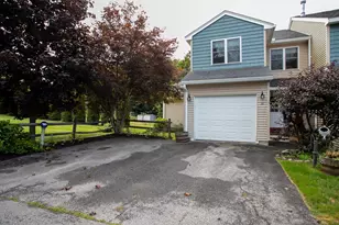10 Day Mill Dr, Templeton, MA 01468 - Photo 1