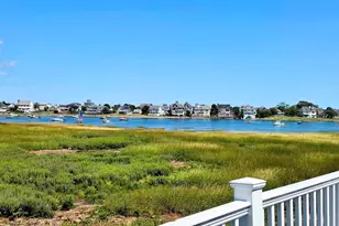 7 Louise St, Newburyport, MA 01950 - Photo 11