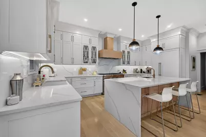 261 Tappan St #1, Brookline, MA 02445 - Photo 5