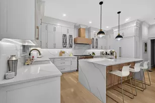 261 Tappan St, Brookline, MA 02445 - Photo 5