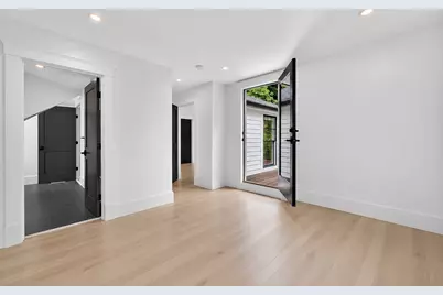 261 Tappan St #1, Brookline, MA 02445 - Photo 21