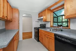 2 Clark Cir, Randolph, MA 02368 - Photo 9