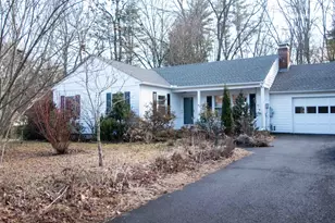 92 Cottage St, Greenfield, MA 01301 - Photo 1