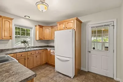 48 Davis St, Taunton, MA 02780 - Photo 13