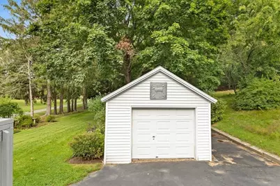 48 Davis St, Taunton, MA 02780 - Photo 9