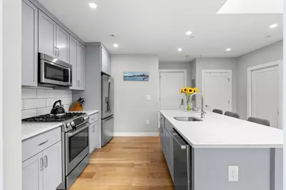 10-16 Everett St #402, Boston, MA 02128 - Photo 9