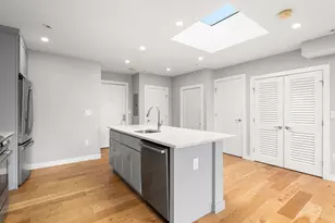 10-16 Everett St, Boston, MA 02128 - Photo 11