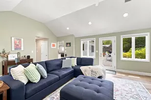 7 Philip Rd, Framingham, MA 01701 - Photo 13