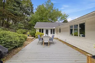 7 Philip Rd, Framingham, MA 01701 - Photo 5