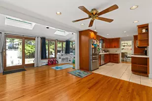 53 Eleanor St, Dartmouth, MA 02747 - Photo 5