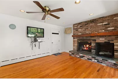 53 Eleanor St, Dartmouth, MA 02747 - Photo 7