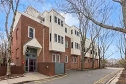 218 Thorndike St #208B, Cambridge, MA 02141 - Photo 1