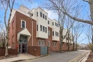218 Thorndike St, Cambridge, MA 02141 - Photo 1