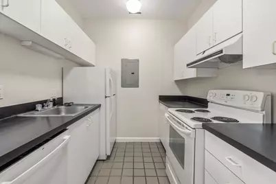 218 Thorndike St #208B, Cambridge, MA 02141 - Photo 5