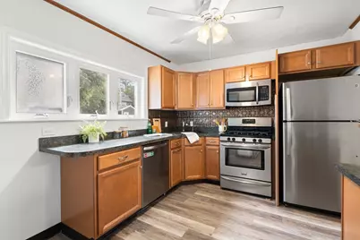 94 Hibbert St, Arlington, MA 02476 - Photo 15