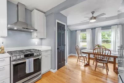 51 Richardson Avenue, Dracut, MA 01826 - Photo 13