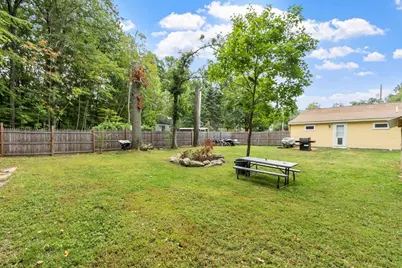 51 Richardson Avenue, Dracut, MA 01826 - Photo 31