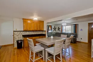 115 Blanchwood Ave, Chicopee, MA 01013 - Photo 5
