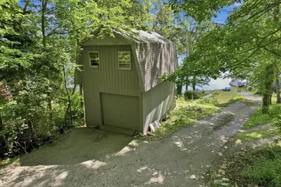 8 Bayberry Ln, Millbury, MA 01527 - Photo 7
