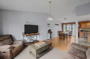 52 Family Dr, Fall River, MA 02721 - Photo 15