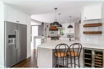 56 Curve Street, Wellesley, MA 02482 - Photo 5