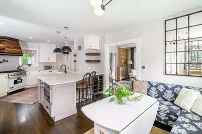 56 Curve Street, Wellesley, MA 02482 - Photo 3