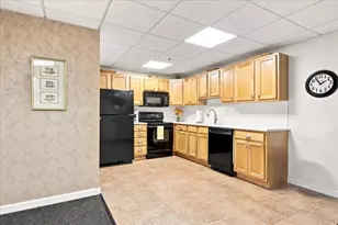 989 East St, Dedham, MA 02026 - Photo 33