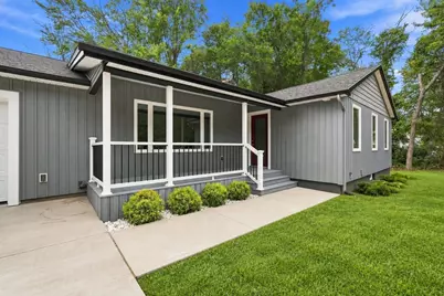 110 Mountain View St, South Hadley, MA 01075 - Photo 5