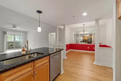 1204 Emerald Court #1204, Tewksbury, MA 01876 - Photo 9